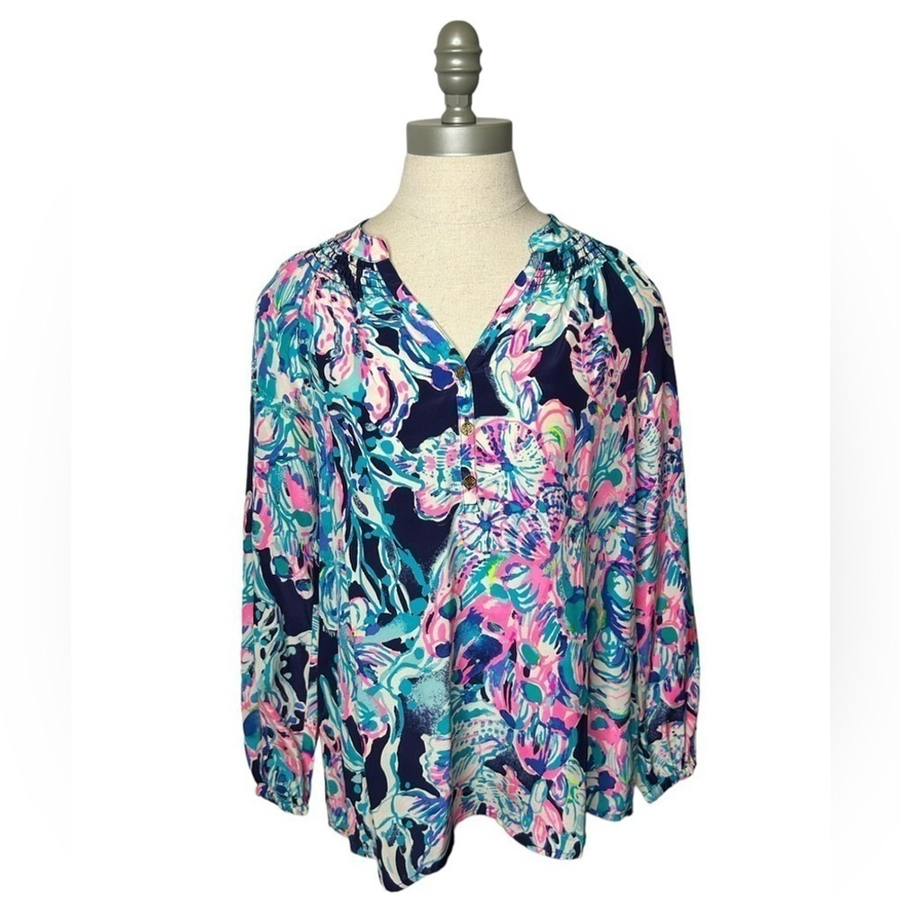 Lilly Pulitzer Elsa 100% Silk Smocked Bright Navy Caught Up Blouse Size XS - Picture 2 of 14